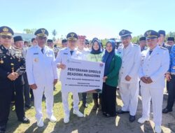 Hadiah Kemerdekaan, Belasan Mahasiswa Boltim Terima Beasiswa J Resources