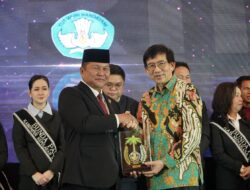 Pemda Bolsel Terima Berbagai Penghargaan Anugerah Mapalus Pendidikan 2025
