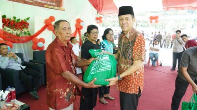 Bupati Iskandar Ajak Masyarakat Perkuat Nilai Kemanusiaan dan Persatuan Pada Perayaan Paskah Oikumene 2026 Di Huntap Modisi