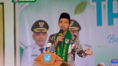 Bupati Bolmong Hadirkan UAS Dalam Tausyiah di Rudis
